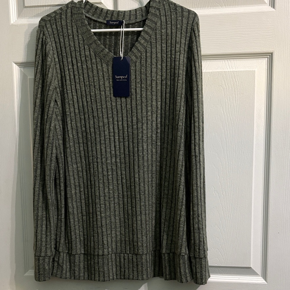 Sonoma Men's V-Neck Sweater in Charcoal
